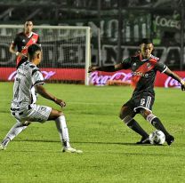 Video: River sufrió, pero terminó goleando a Excursionistas en el debut