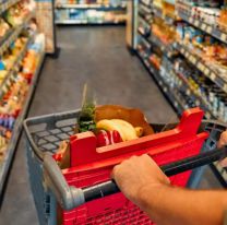 Reducción del Impuesto PAIS impulsa la baja en precios de alimentos y bebidas importados